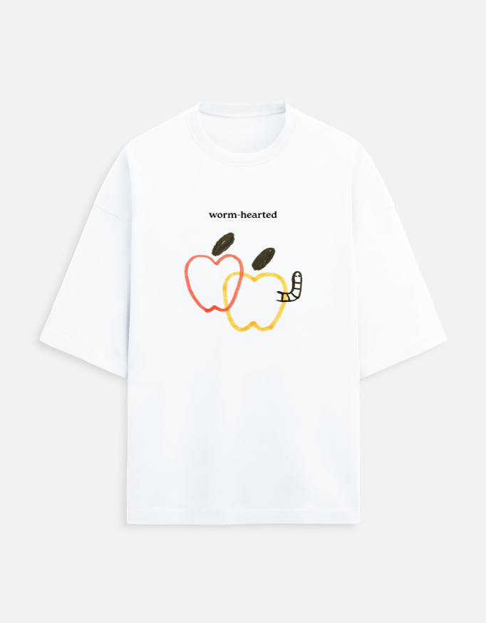 Worm-Hearted - Unisex Oversized Tshirt