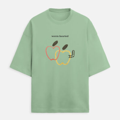Worm-Hearted - Unisex Oversized Tshirt