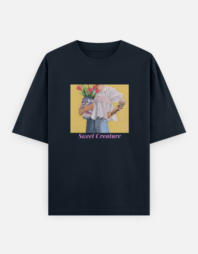 Front_1_c_3-3.jpg SWEET CREATURE - H1 Oversized T-Shirt
