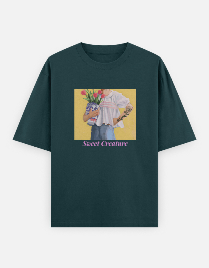 Front_1_c_38-1.jpg SWEET CREATURE - H1 Oversized T-Shirt