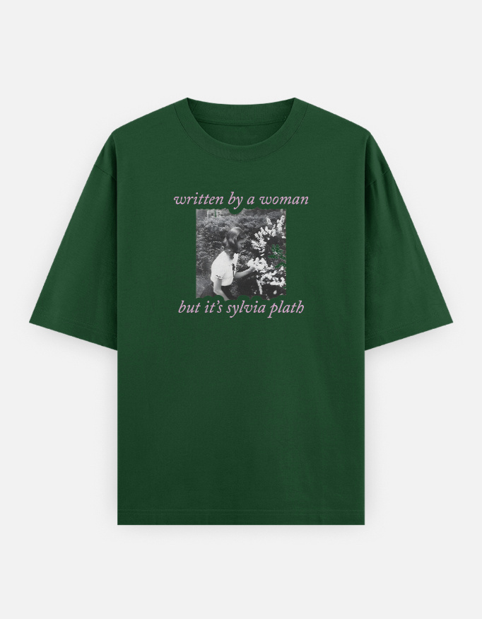 img_ad847dfe96a14c.jpg Sylvia Plath - Oversized Classic T-Shirt