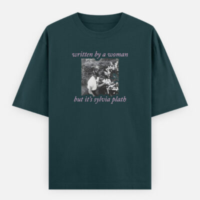 img_ffe6e9fb59e741.jpg Sylvia Plath - Oversized Classic T-Shirt