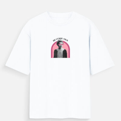 img_223d6027220d56.jpg Marie Curie - Oversized T-Shirt