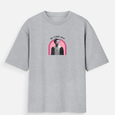 img_6fa5af5b8a21ba.jpg Marie Curie - Oversized T-Shirt