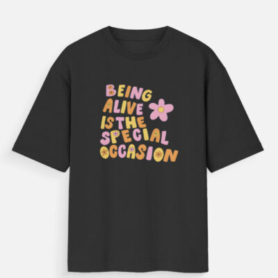 img_ab7ce43f9acf8c.jpg Being Alive Oversized T-Shirt