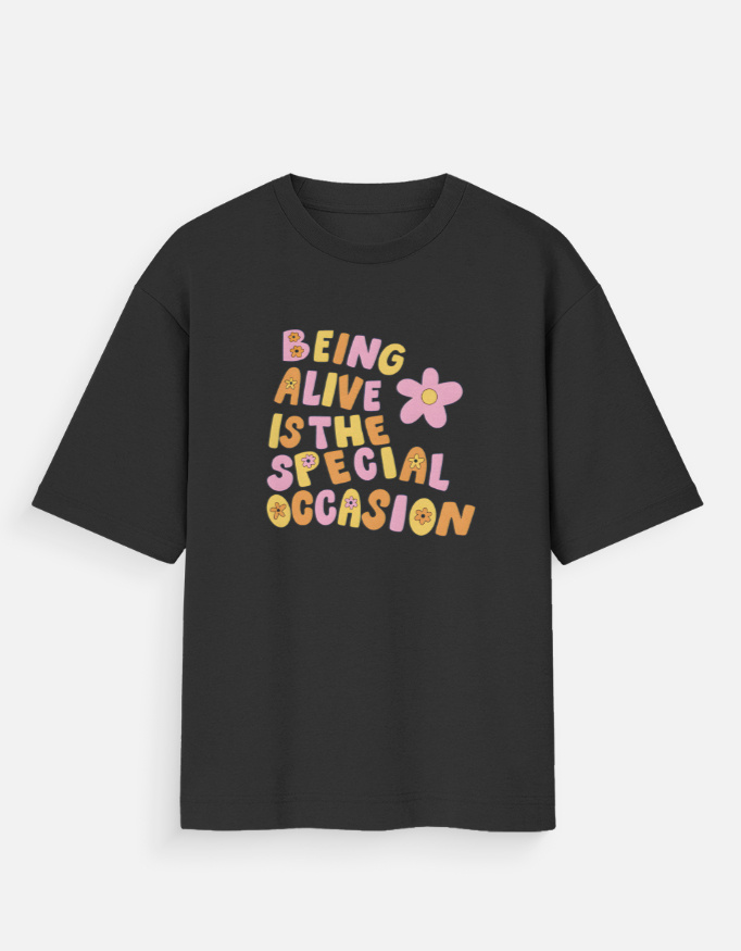img_ab7ce43f9acf8c.jpg Being Alive Oversized T-Shirt